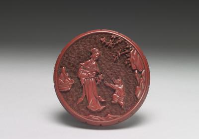 图片[3]-Round box with lady and child at play/ Carved red lacquerware-China Archive